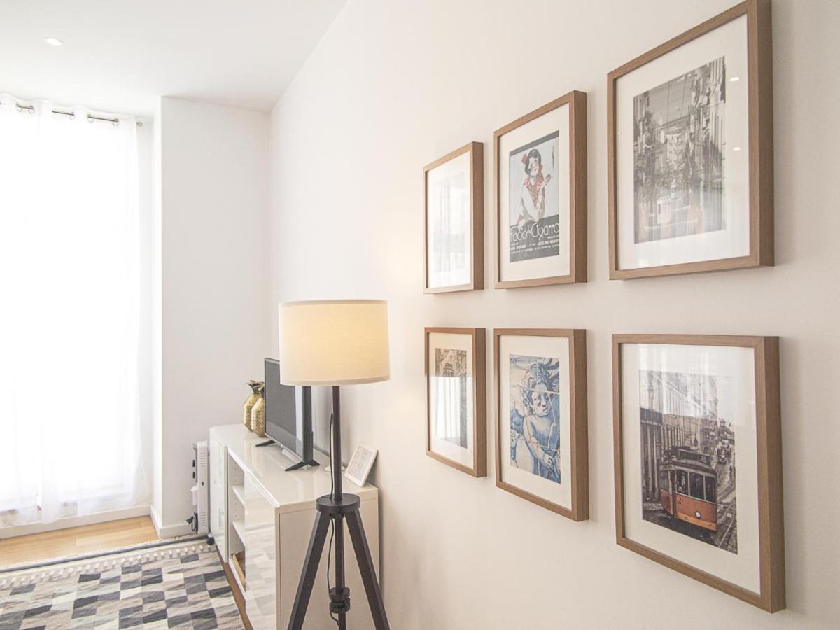 Baixa Chiado 2 Bedroom Duplex Apt With Ac Elevator Lisbona Esterno foto